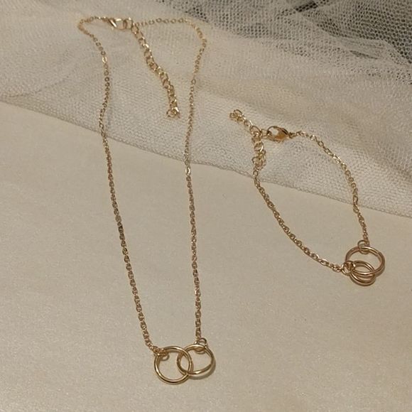 Gold Loops Set! - Picture 8 of 8